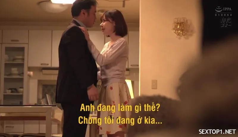 Mối nắc bí mật với cấp trên của ông chồng vietsub